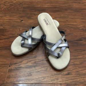 Size 7 Pewter Sharon Bass Sandals